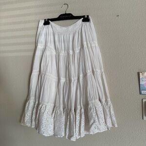 Urban Outfitters Kimchi Blue Tiered Midi Skirt White Lace Size Small